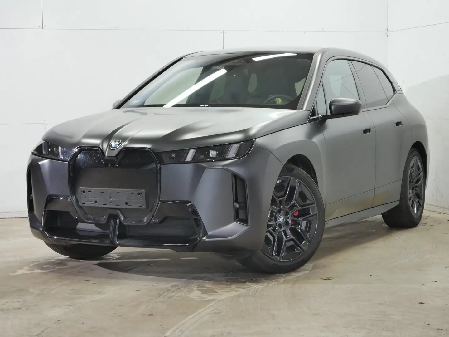 BMW iX xDrive60 M Sportpaket B&W Surround DAB LED Aktive Gris - 1