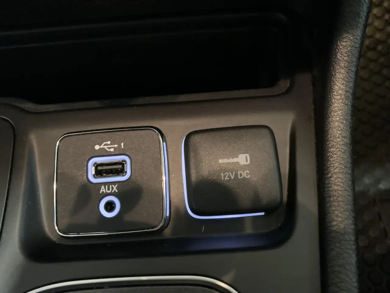Jeep Cherokee снимка Jeep Cherokee