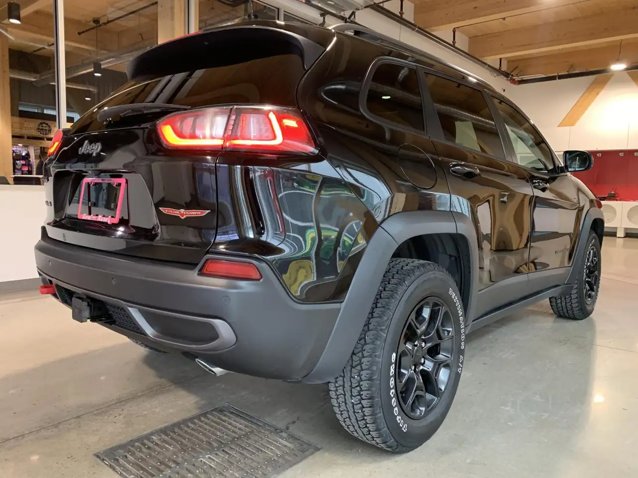 Jeep Cherokee снимка Jeep Cherokee