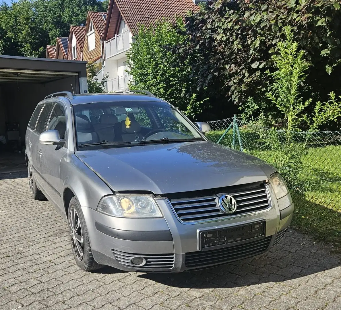 Volkswagen Passat 1.9 TDI Highline - 1