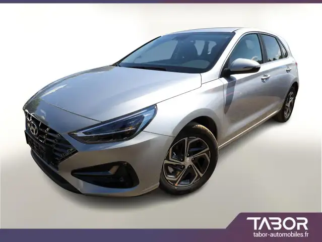 Hyundai i30 LED GPS Sièges chauf. Cam