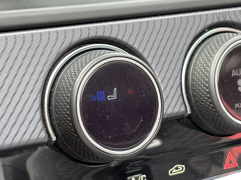 Jaguar F-Type P450 V8 AWD Cabriolet R-Dynamic — photo 19