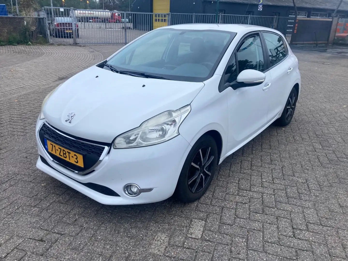 Peugeot 208 1.6 e-HDi Blue Lease Blanc - 1