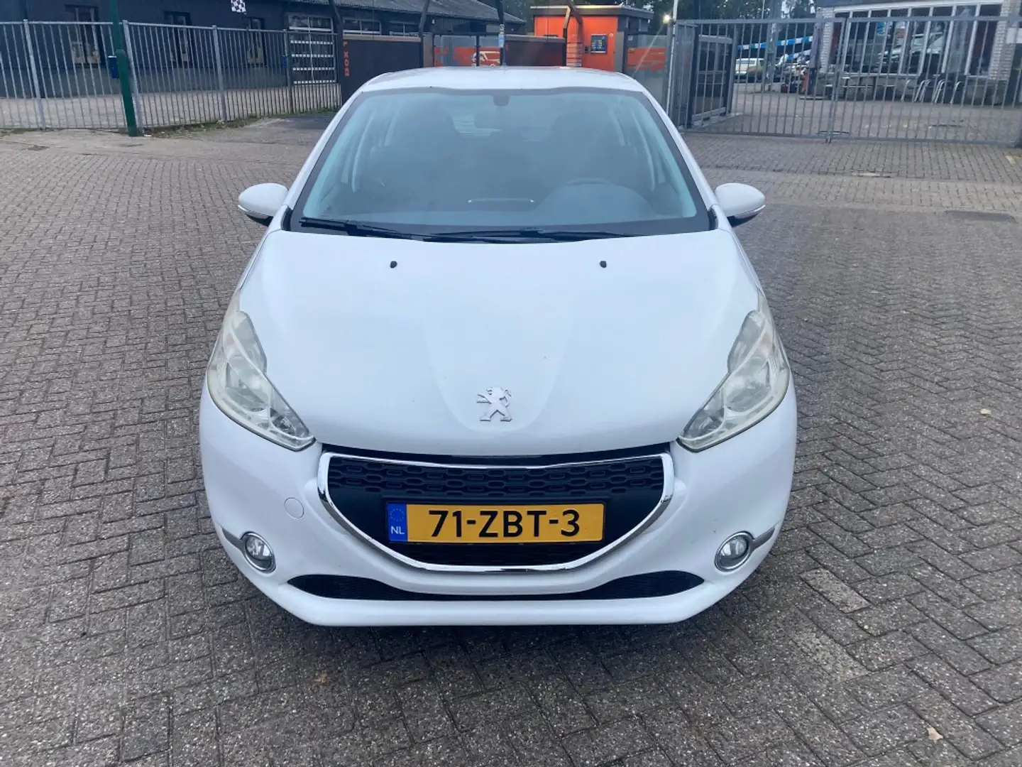 Peugeot 208 1.6 e-HDi Blue Lease Blanc - 2