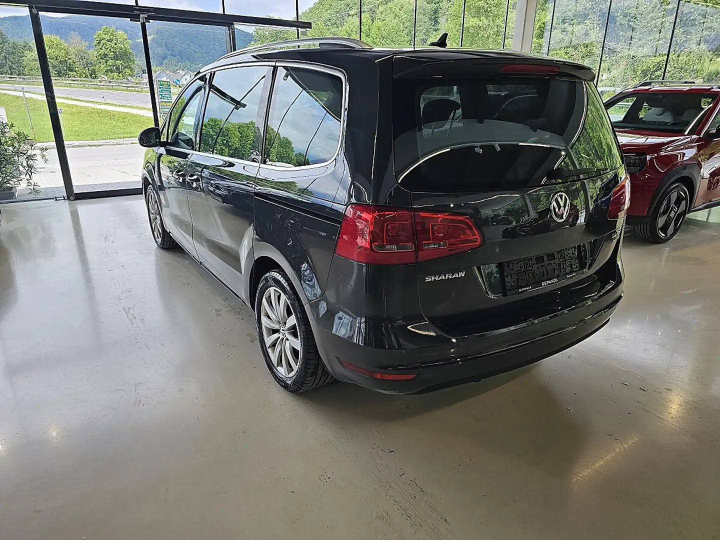 Volkswagen Sharan Sky 2.0 TDI Grau - 2