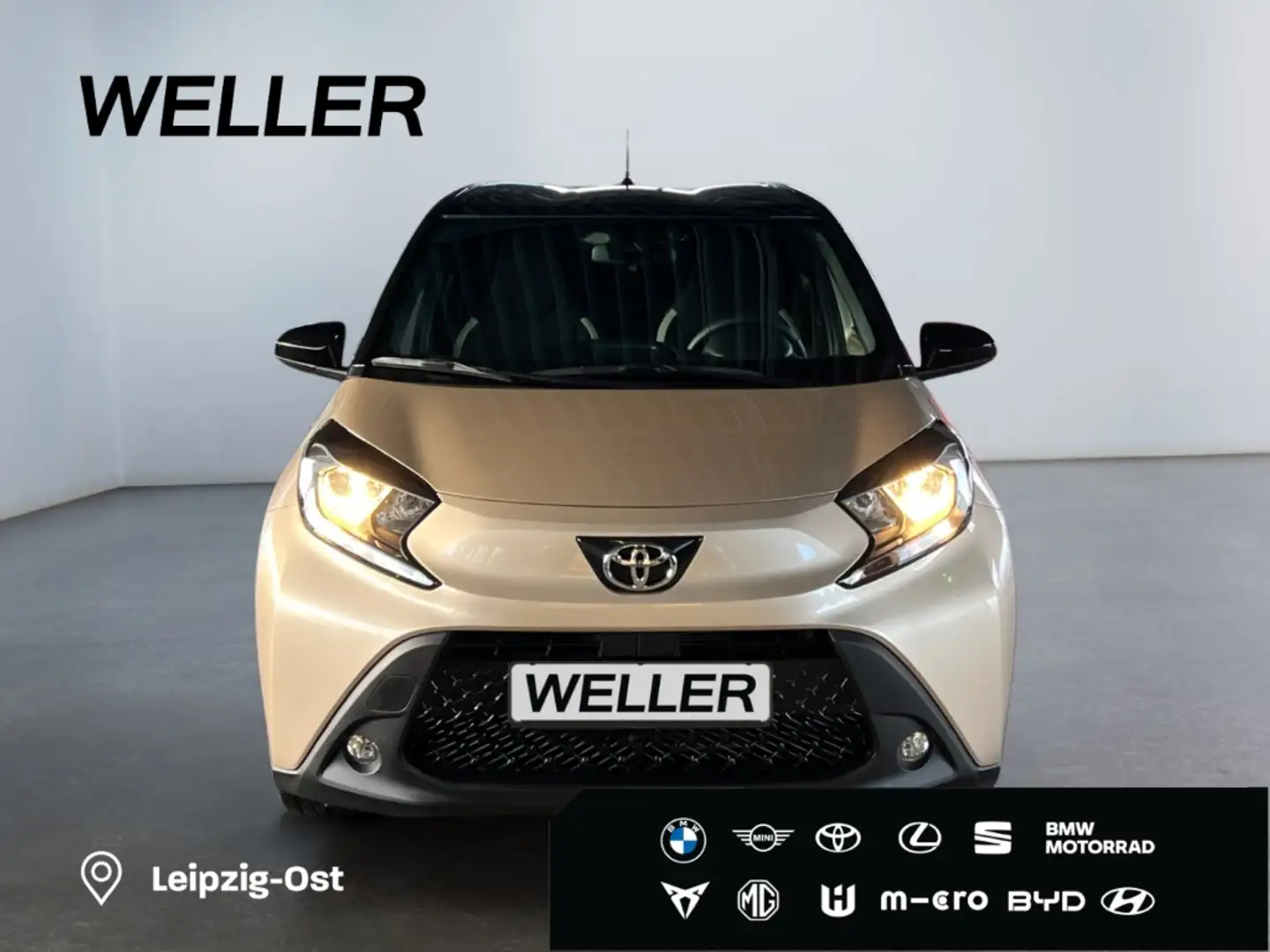 Toyota Aygo X Teamplayer *ACC*CarPlay*CAM*SHZ*Bi-Tone* Beige - 2