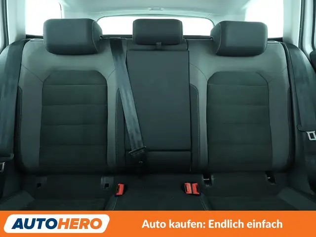 Volkswagen Golf view 15