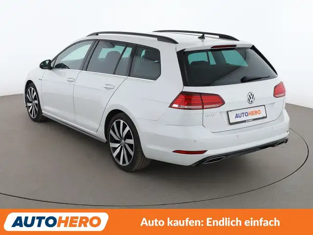 Volkswagen Golf view 4