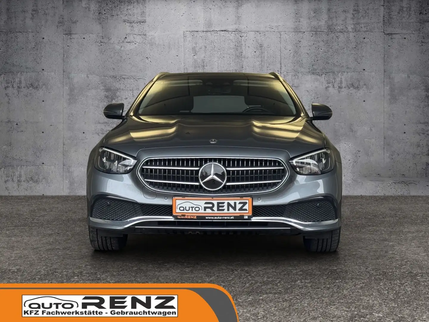 Mercedes-Benz E 200 d, Airmatic, AHK,... Grau - 2