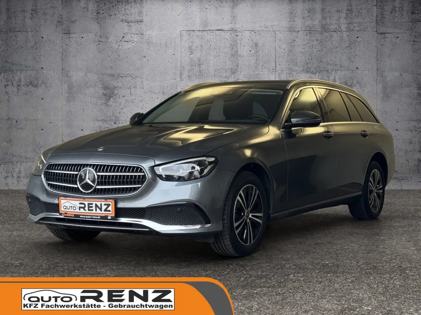 Mercedes-Benz E 200 d, Airmatic, AHK,... Grau - 1