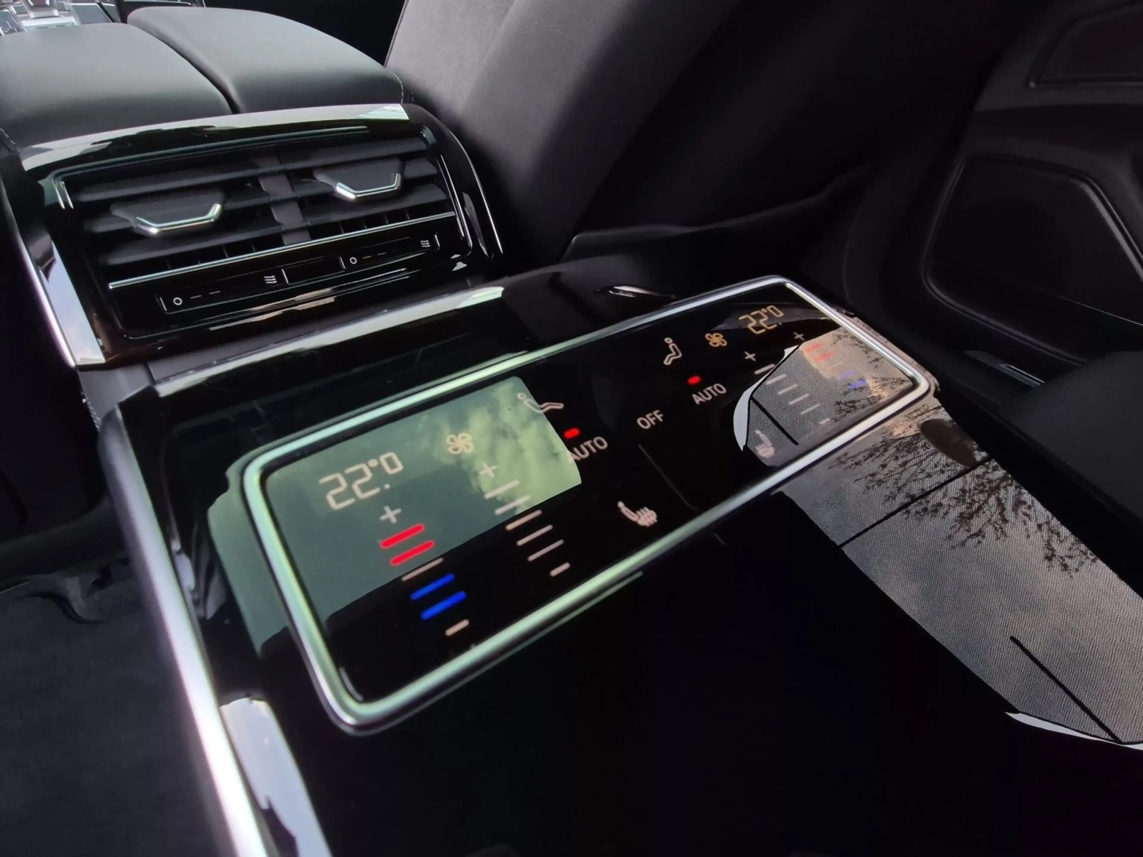 Audi S8 4.0 TFSI quattro Tiptronic Panoramadach AHK L — photo 25