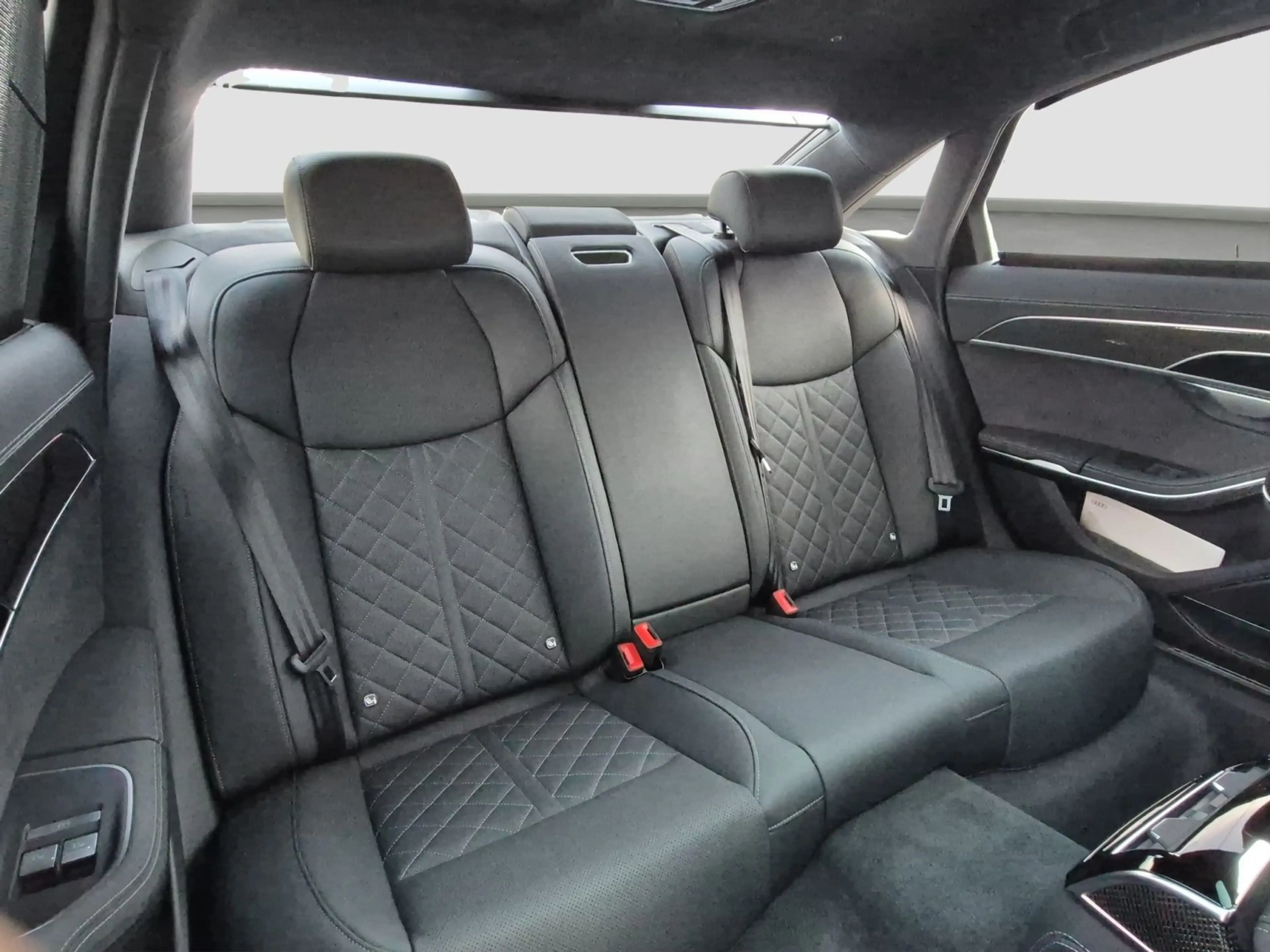 Audi S8 4.0 TFSI quattro Tiptronic Panoramadach AHK L — photo 19