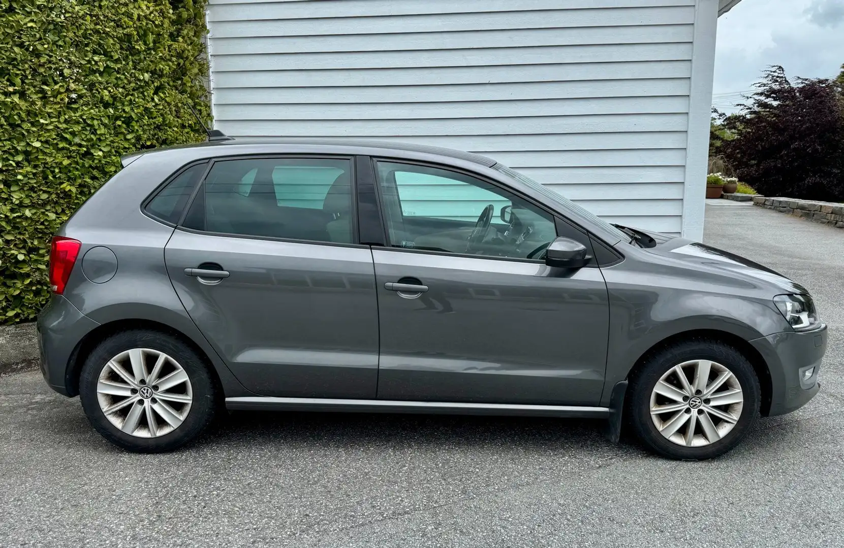 Volkswagen Polo Polo 5p 1.6 tdi Highline 90cv dsg Gris - 1