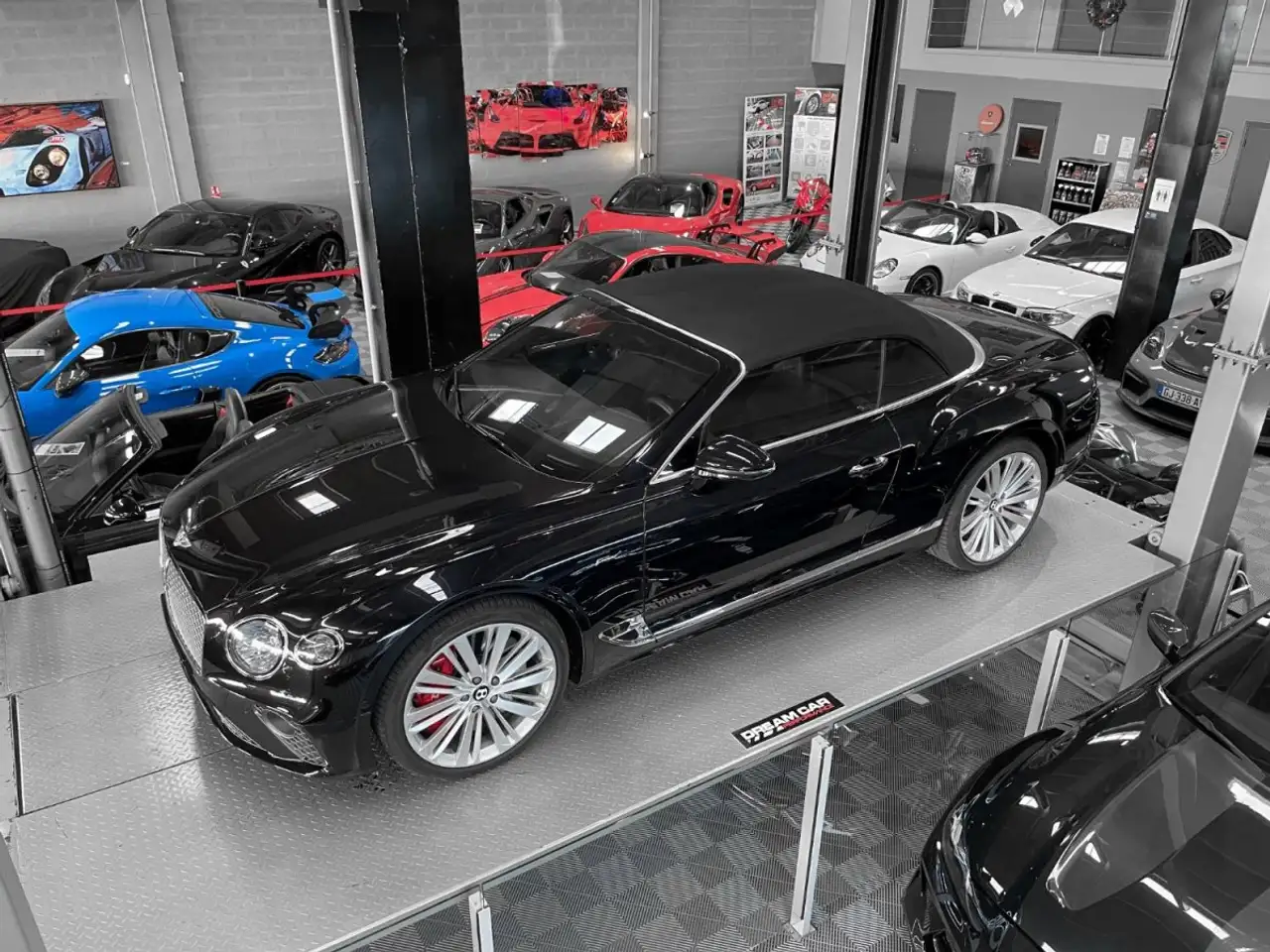 Bentley Continental GTC 2022