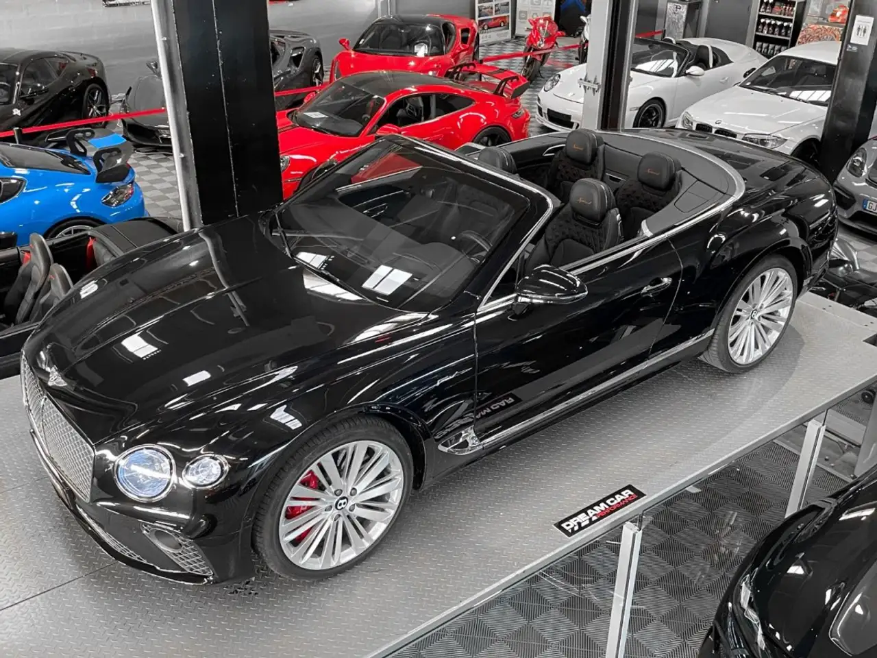 Bentley Continental GTC 2022