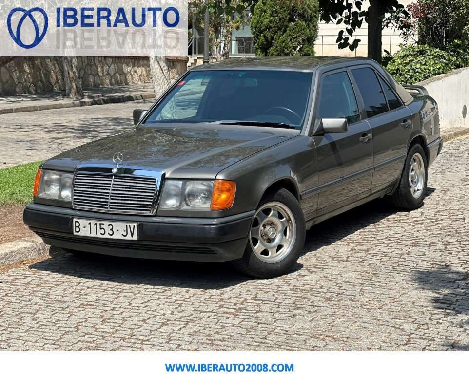 Mercedes-Benz 260 300E - foto 1