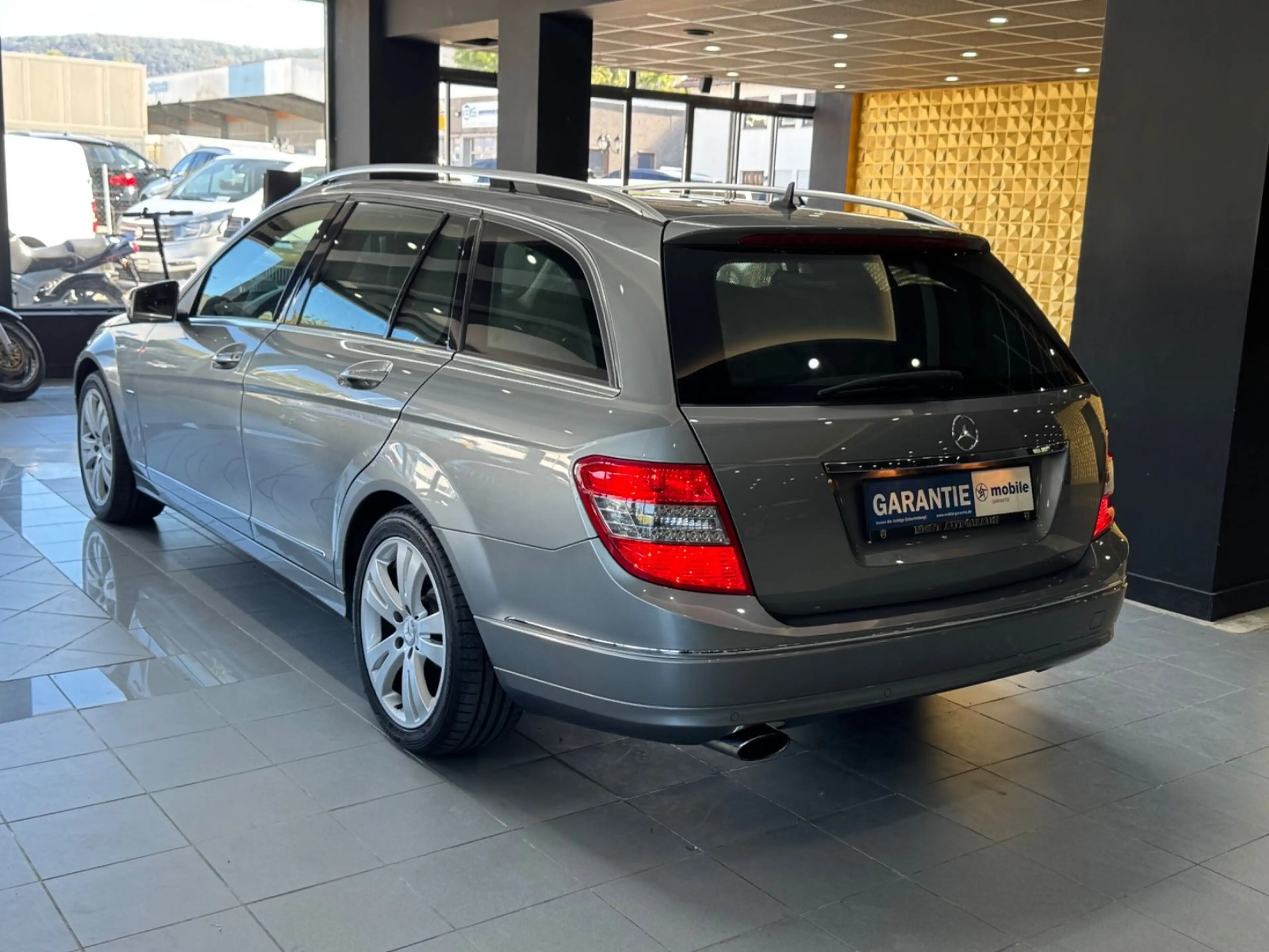 Mercedes-Benz C 250 CGI BlueEfficiency*KLIMA*SHZ*PDC*BI-XENON — photo 6