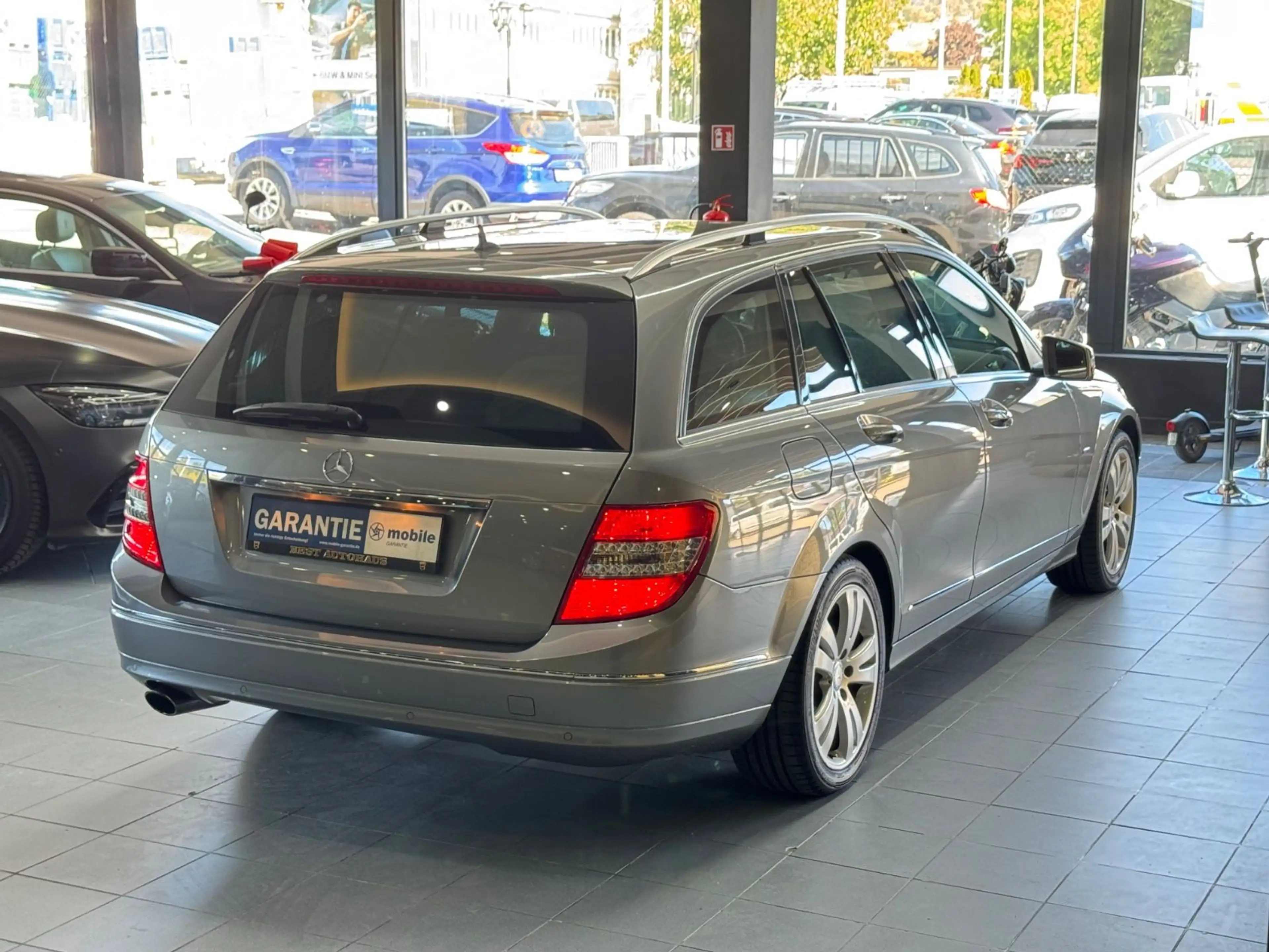 Mercedes-Benz C 250 CGI BlueEfficiency*KLIMA*SHZ*PDC*BI-XENON — photo 8