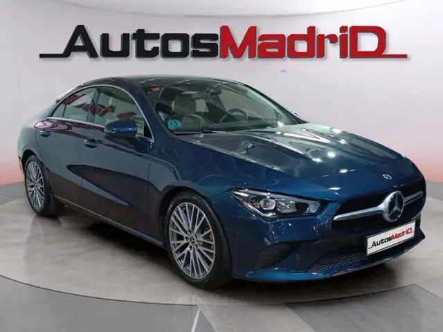 Mercedes-Benz CLA 220 220d