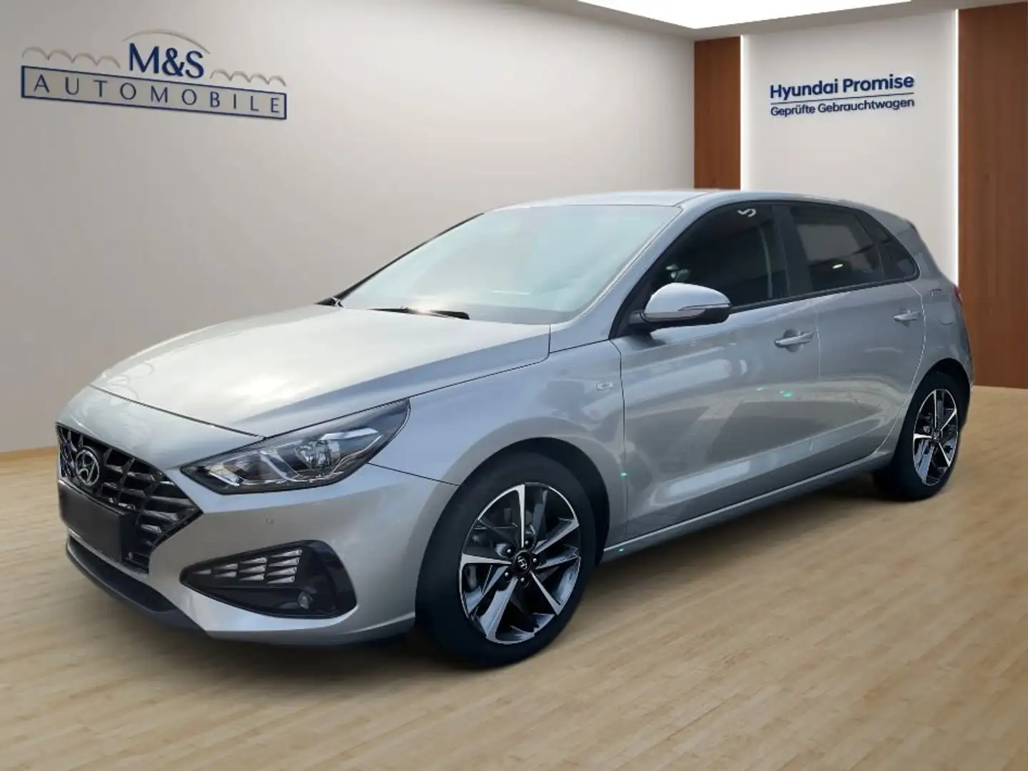 Hyundai i30 1.0 T-GDI 48V-Hybrid Trend*KAMERA*SITZHZG*LENKRADH Silber - 1