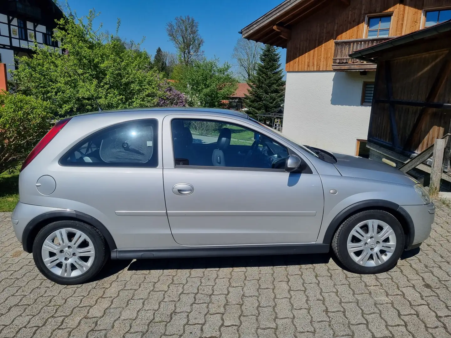 Opel Corsa Corsa 1.2 16V Silber - 2