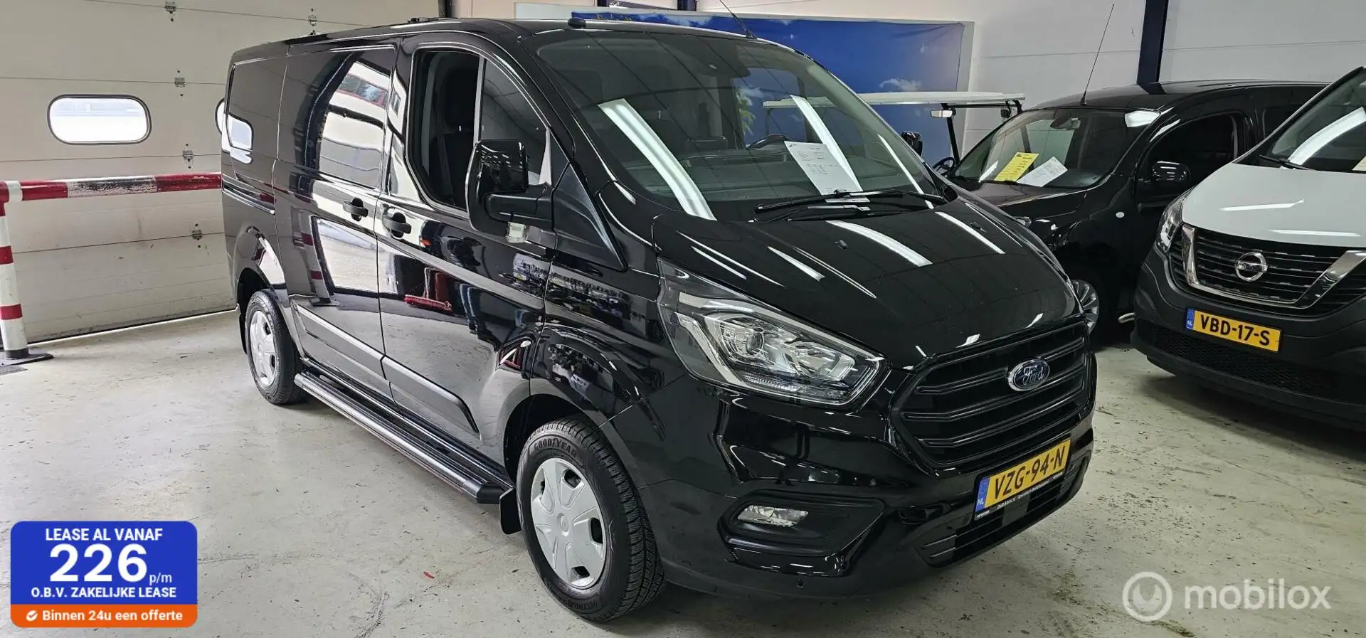 Ford Transit Custom 280 2.0 TDCI L1H1 Limited Airco Euro6 Schwarz - 1