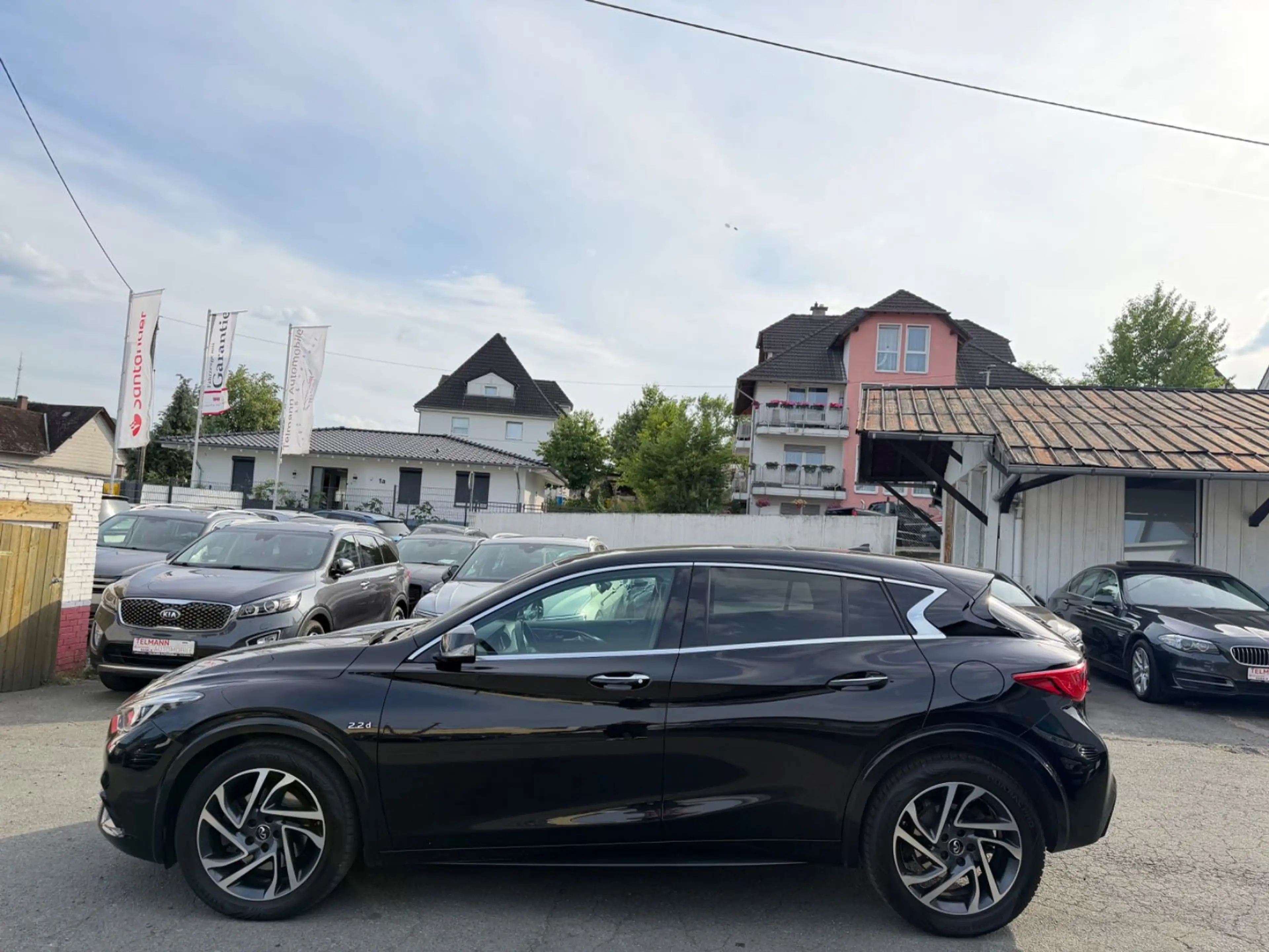 Infiniti Q30 2.2 d AWD City Black Edition — photo 10