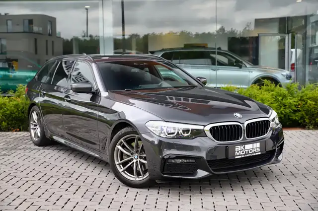 BMW 520 dA Touring M-Pack -Alcantara-Trekhaak-LED-Camera-Cruise-