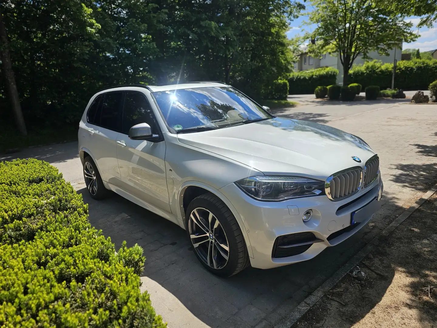 BMW X5 M M50 d Weiß - 1