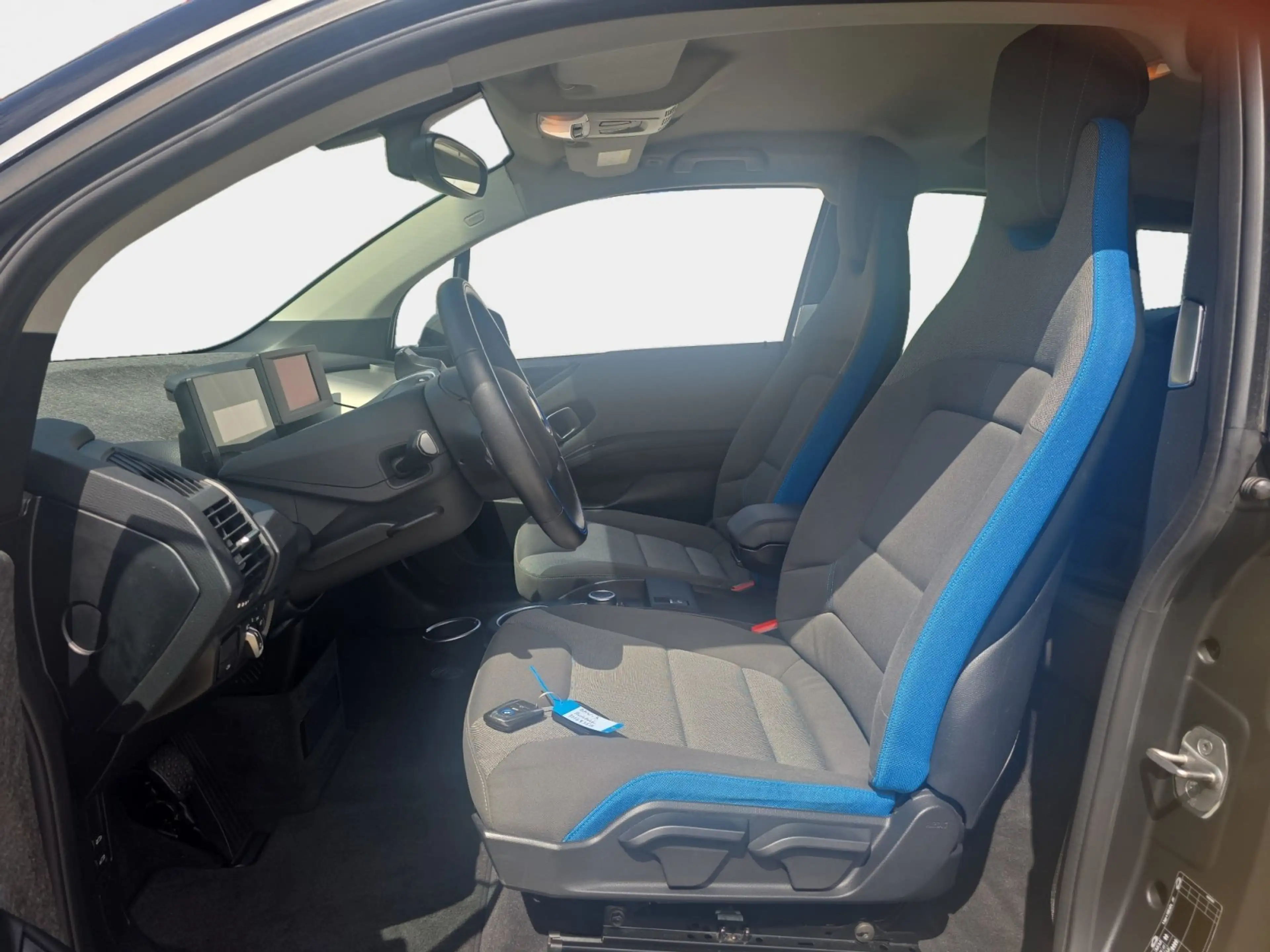 BMW i3 Basis — photo 10
