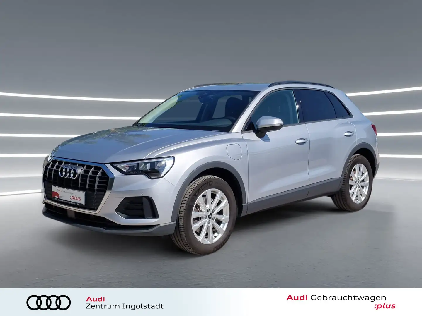 Audi Q3 45 TFSI e S tronic NAVI AHK ACC virtual 2xPDC Zilver - 2