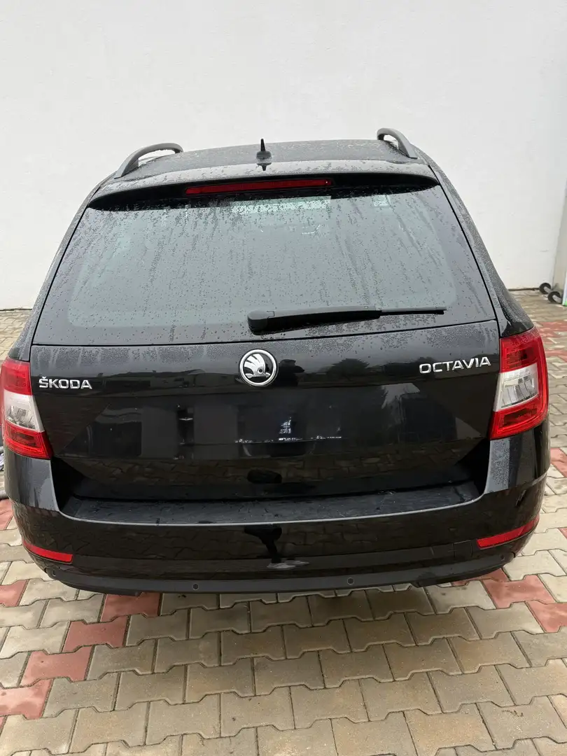 Skoda Octavia Combi 1,6 TDI Ambition Limited Schwarz - 1