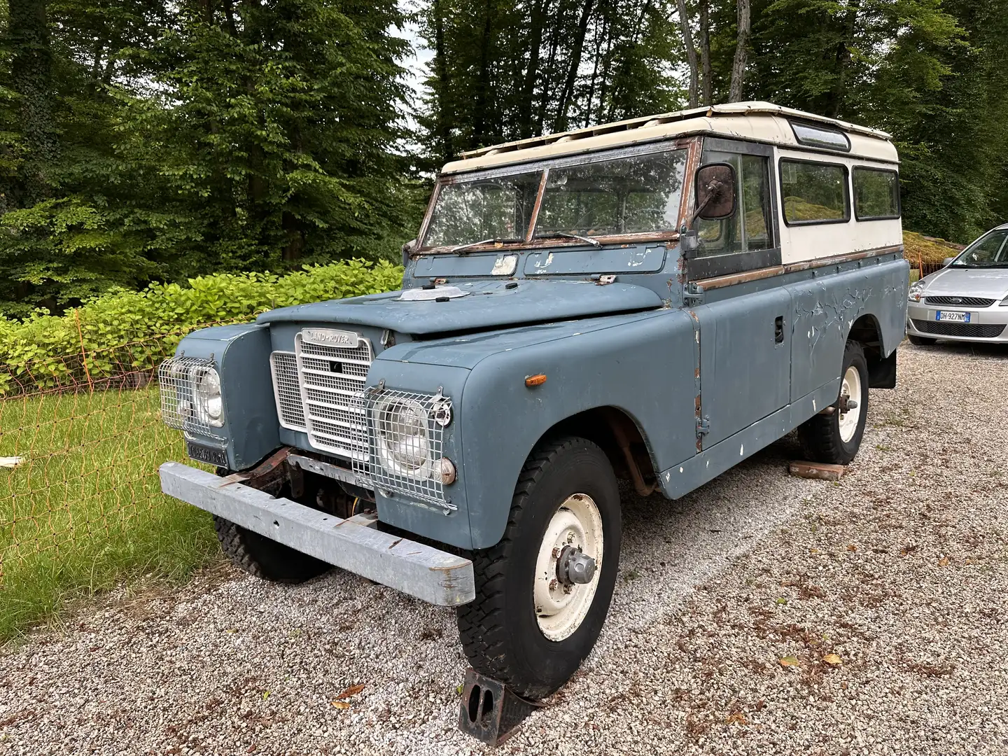 Land Rover Series 109 IIA - 2
