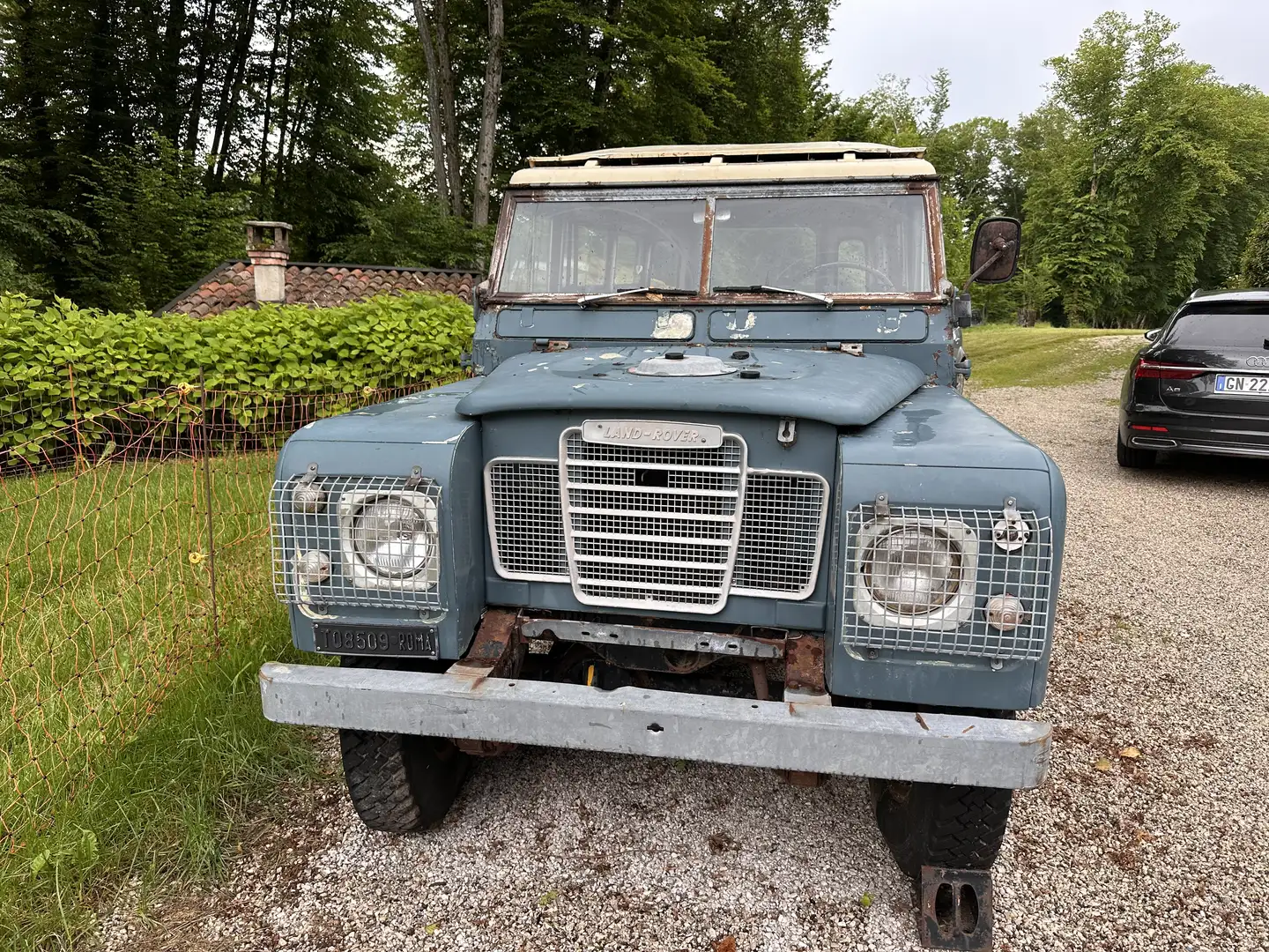 Land Rover Series 109 IIA - 1