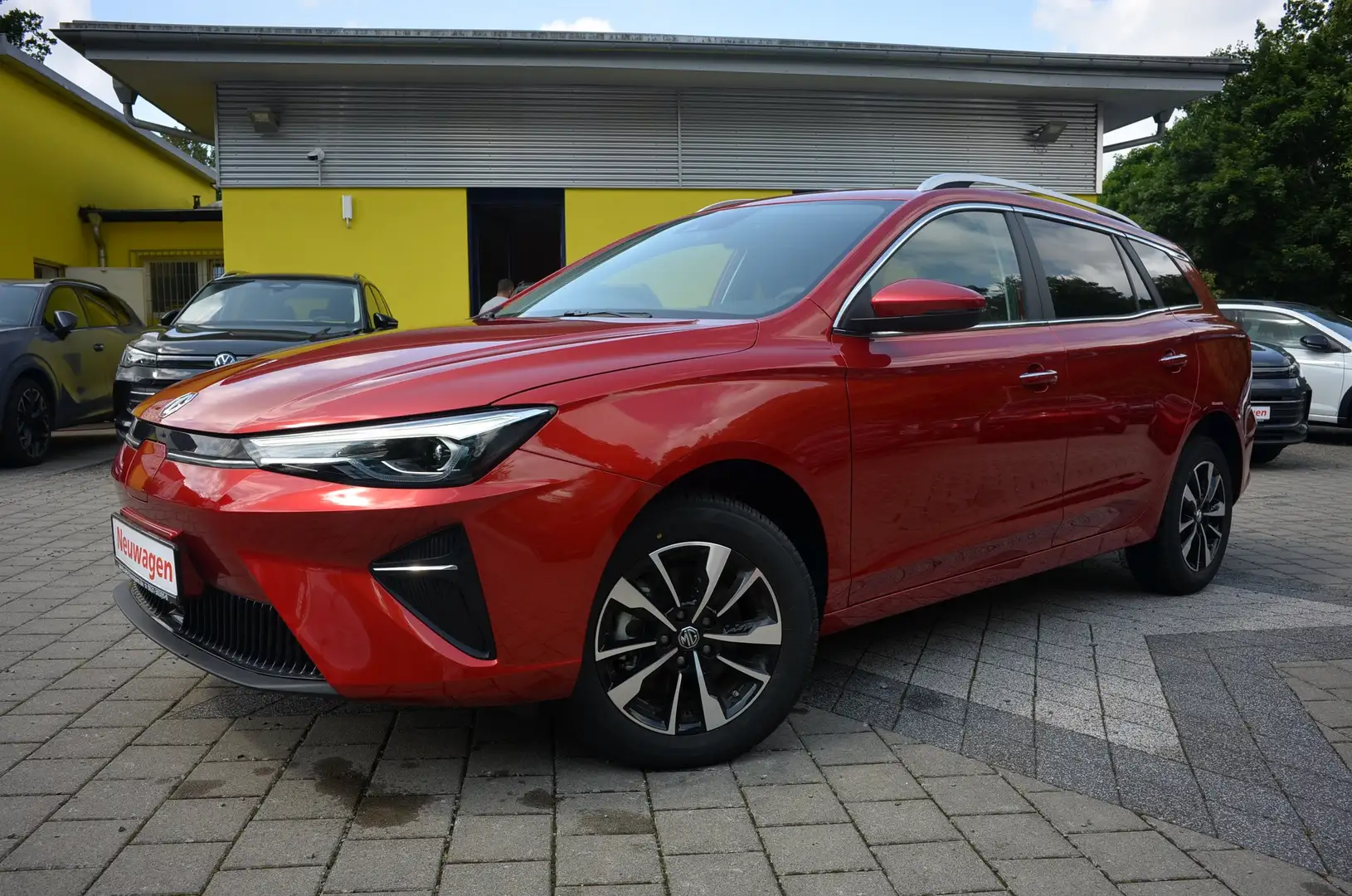 MG MG5 Kombi EV 61 kWh LongRange +NAVI+ACC+CAM+LED Rot - 1