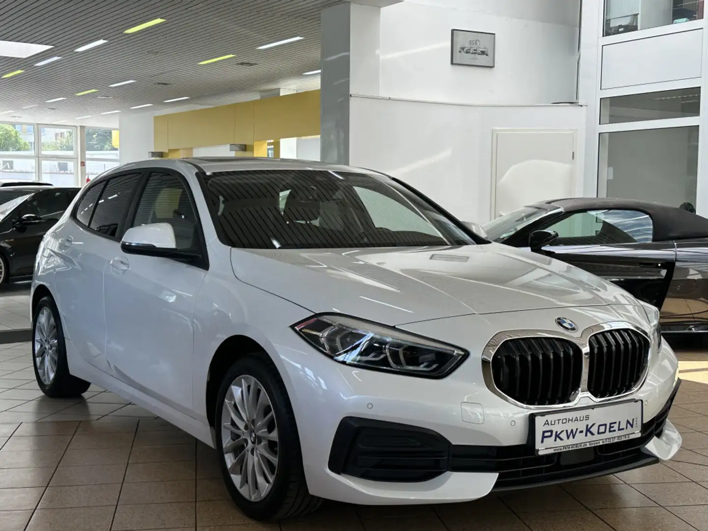BMW 116 d DKG*PANO*LED*SPuR*LiVE COCKPiT*PDC*DAB* Weiß - 2