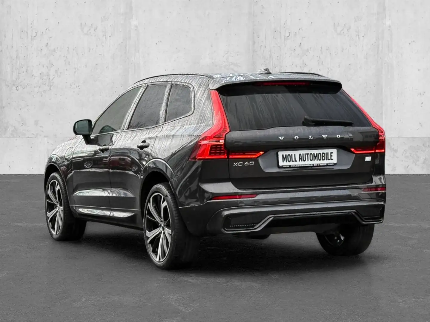 Volvo XC60 R-Design Recharge Plug-In Hybrid AWD HUD StandHZG Grau - 2