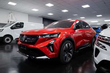 1.2 e-Tech Full Hybrid Techno 200CV