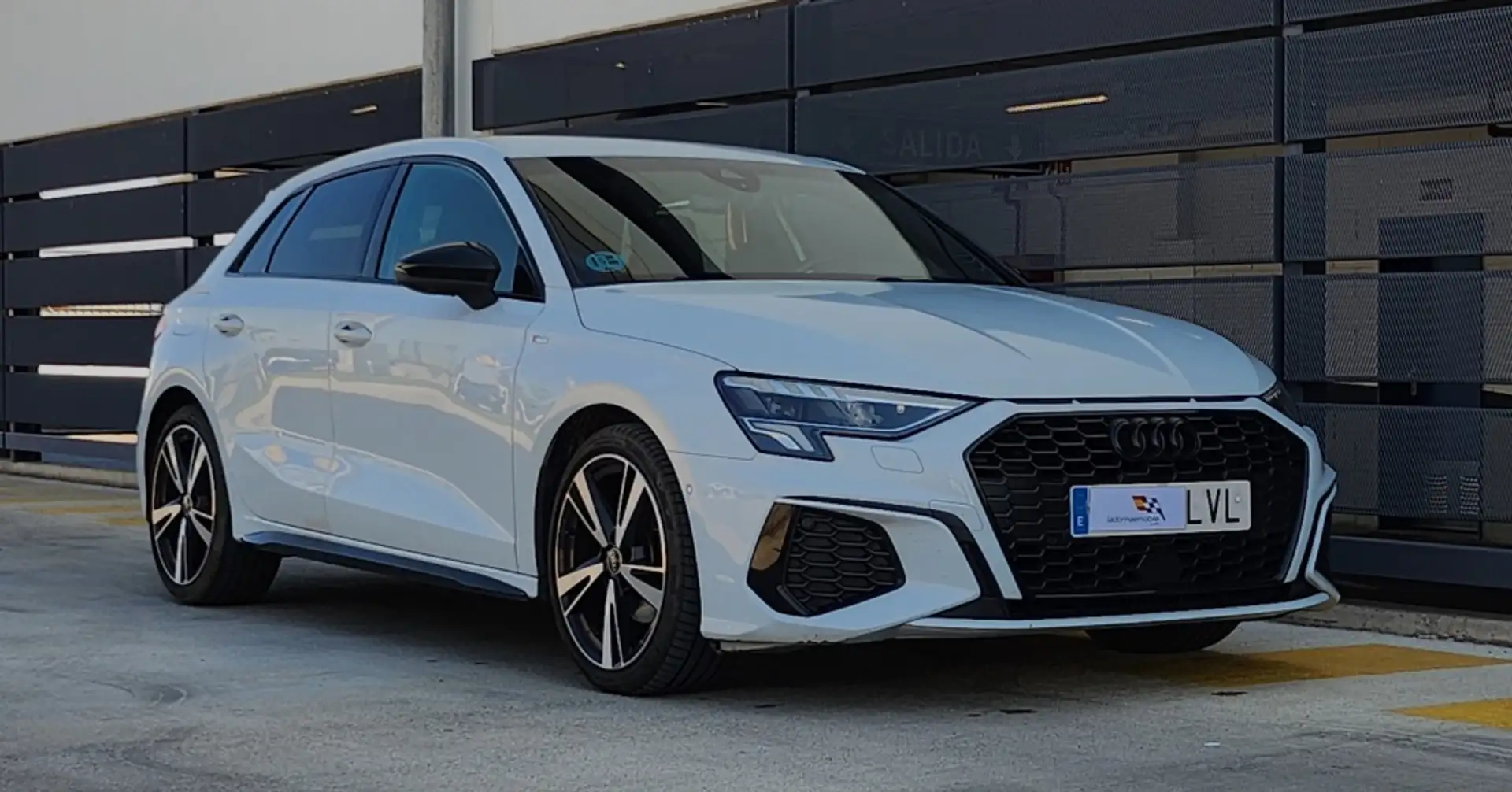Audi A3 Sportback 35TDI Blanco - 2