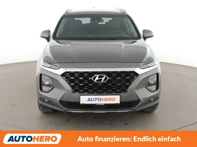 Hyundai Santa Fe view 9
