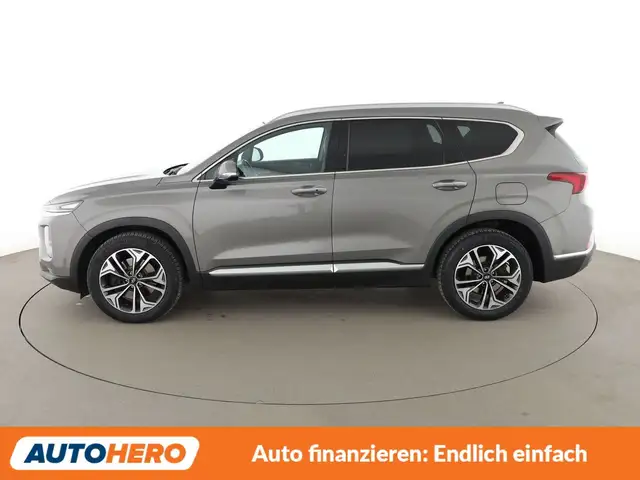 Hyundai Santa Fe view 3