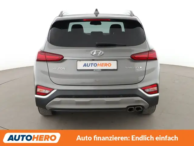 Hyundai Santa Fe view 5
