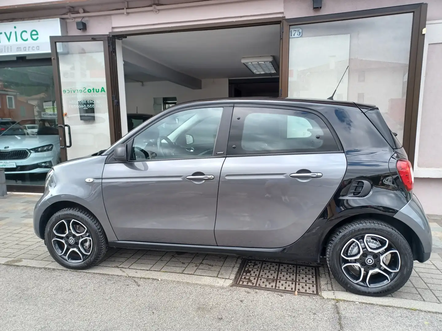 smart forFour 1.0 Passion 71cv Grigio - 2