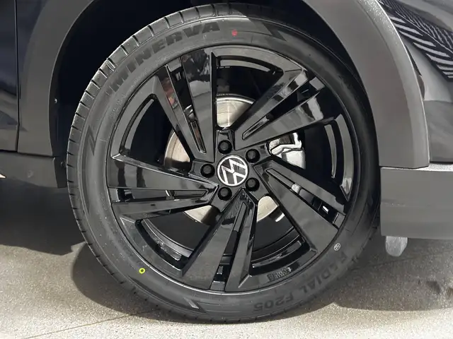 Volkswagen Taigo view 8