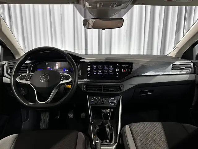 Volkswagen Taigo view 12