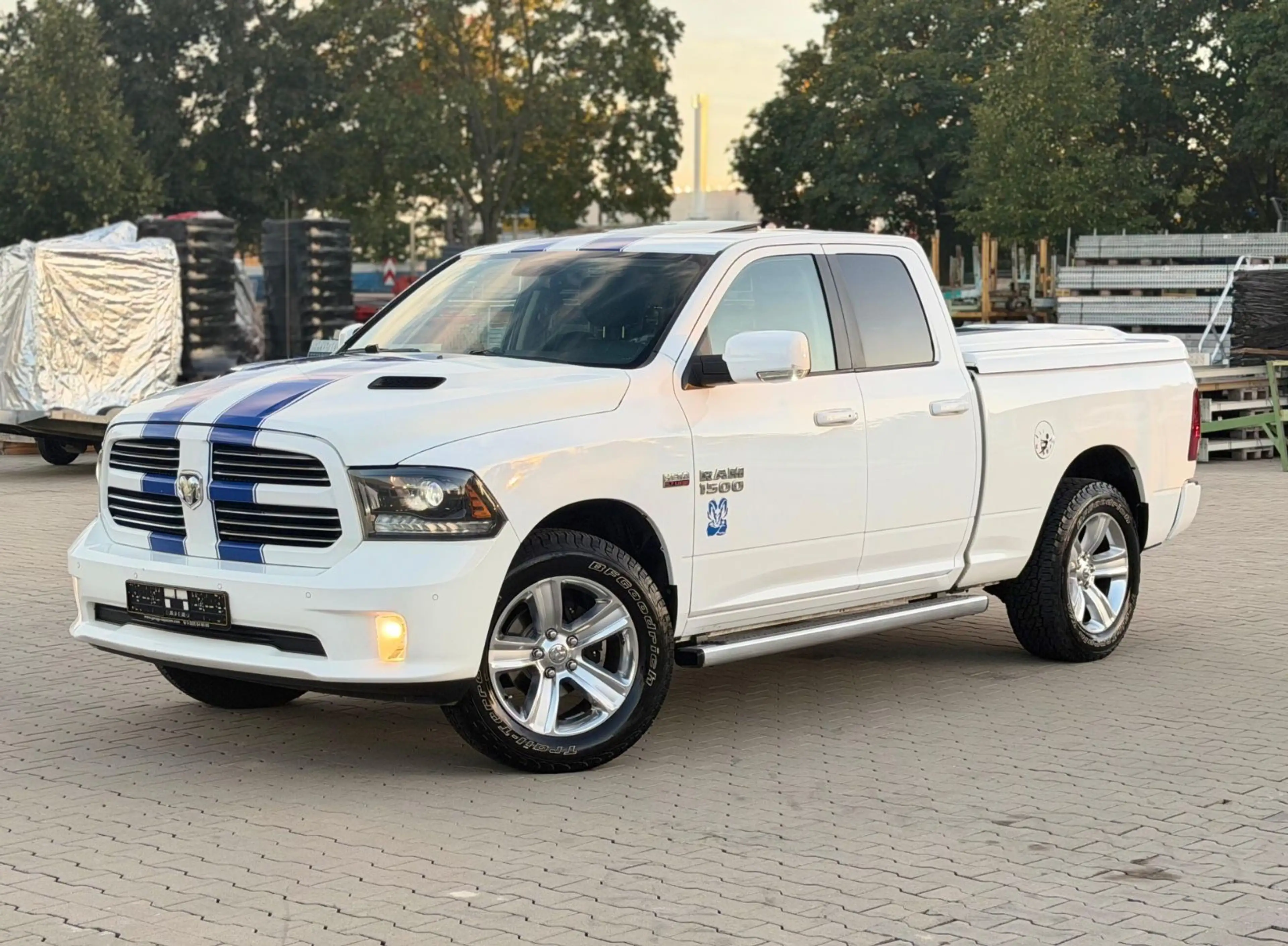 Dodge RAM 1500 Sport 5,7Hemi 4x4 LPG 200Lit. Tausch Mö