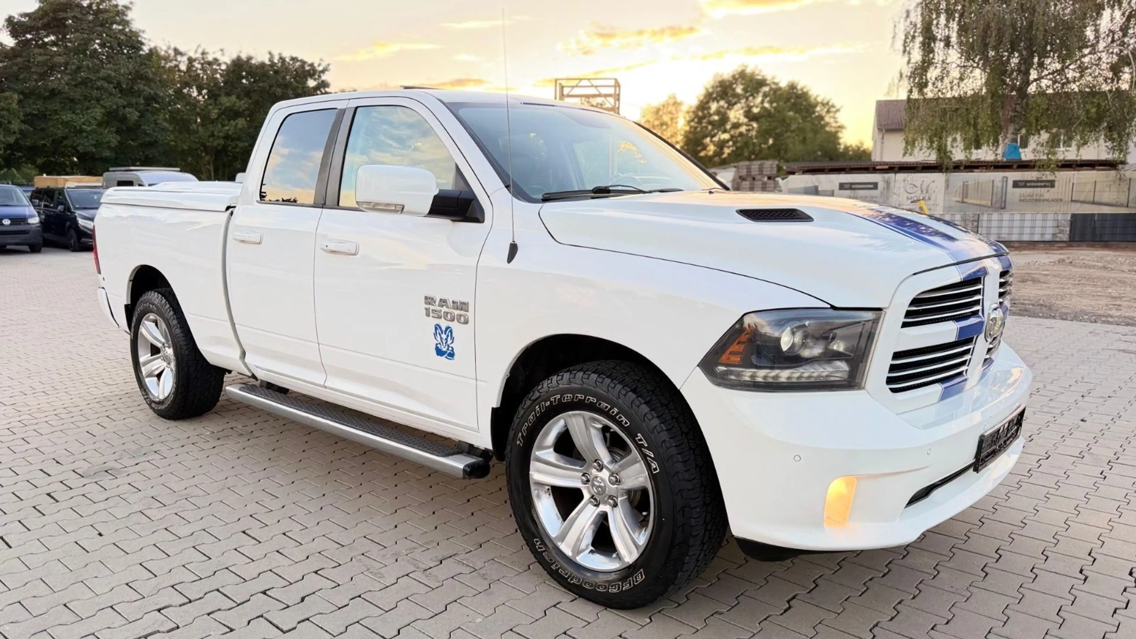 Dodge RAM 1500 Sport 5,7Hemi 4x4 LPG 200Lit. Tausch Mö — photo 5
