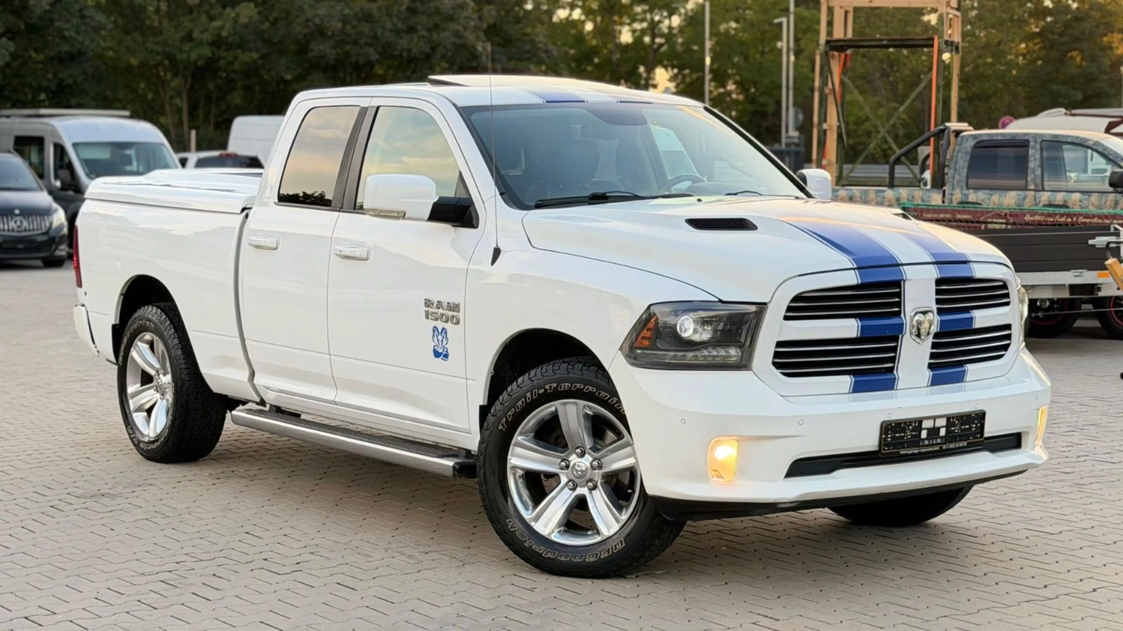 Dodge RAM 1500 Sport 5,7Hemi 4x4 LPG 200Lit. Tausch Mö — photo 4