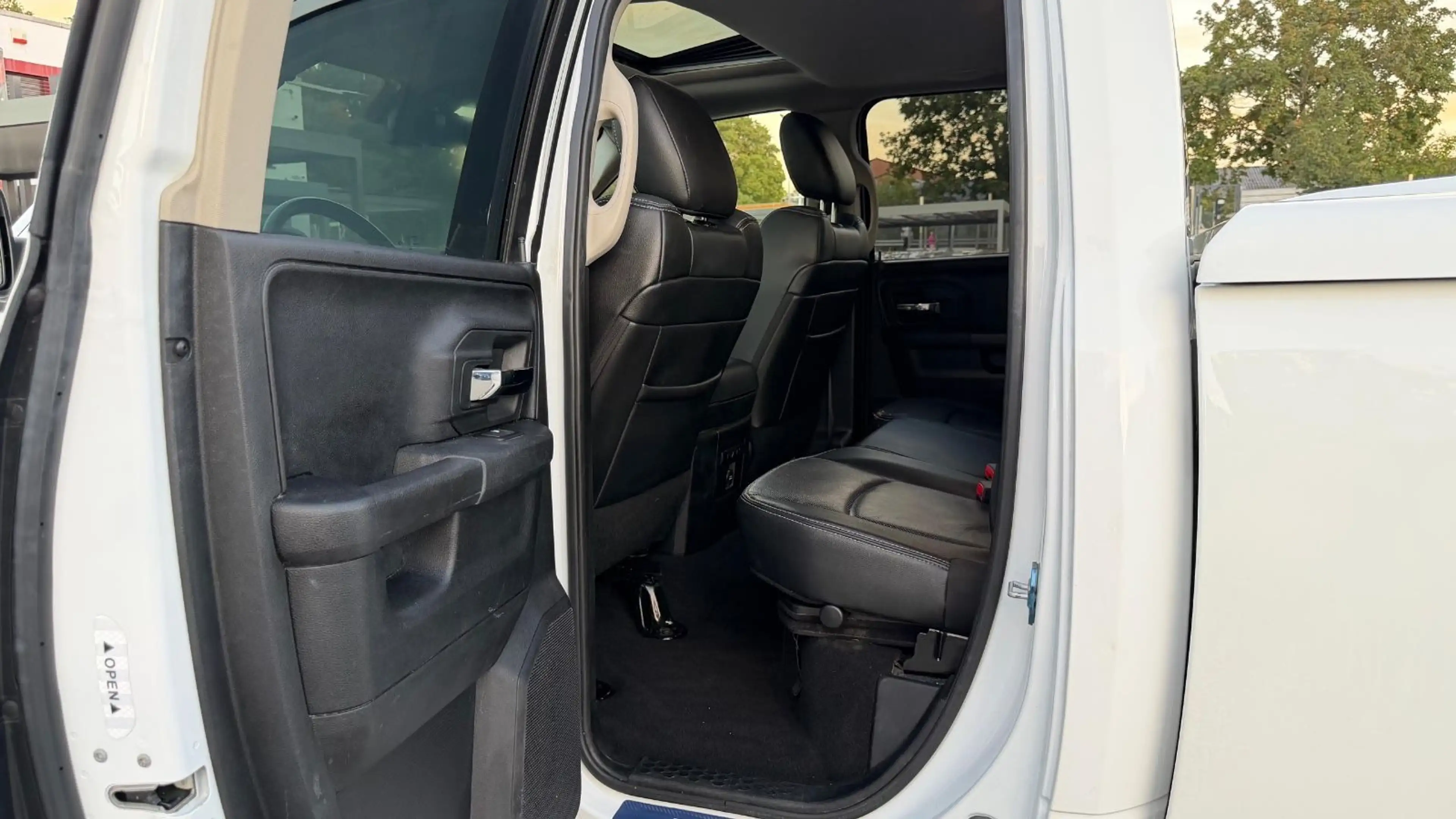 Dodge RAM 1500 Sport 5,7Hemi 4x4 LPG 200Lit. Tausch Mö — photo 13