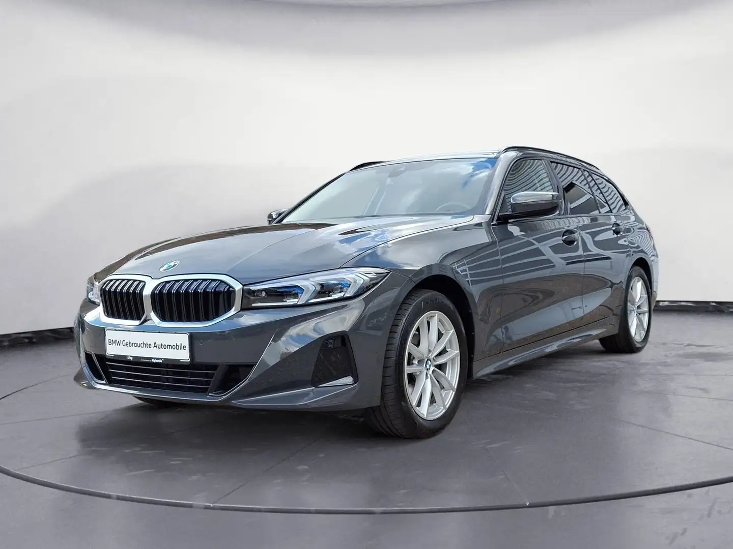 BMW 320 d xDrive Touring Automatic Innovationsp., Ada Grau - 2